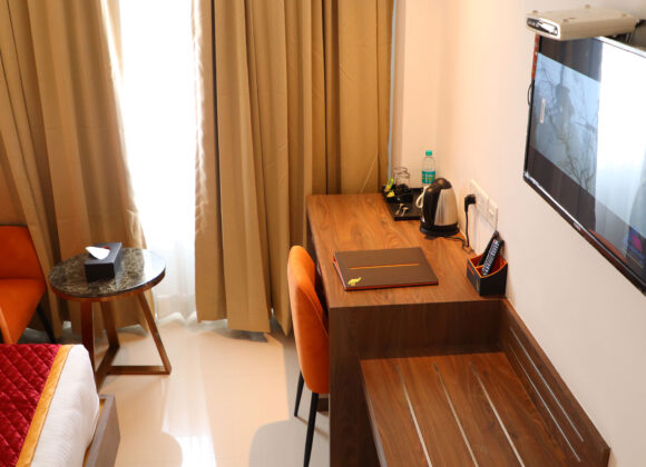 hotel near lulu mall