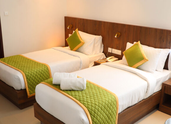 Hotels near lulu mall kochi | Hotel seven lights